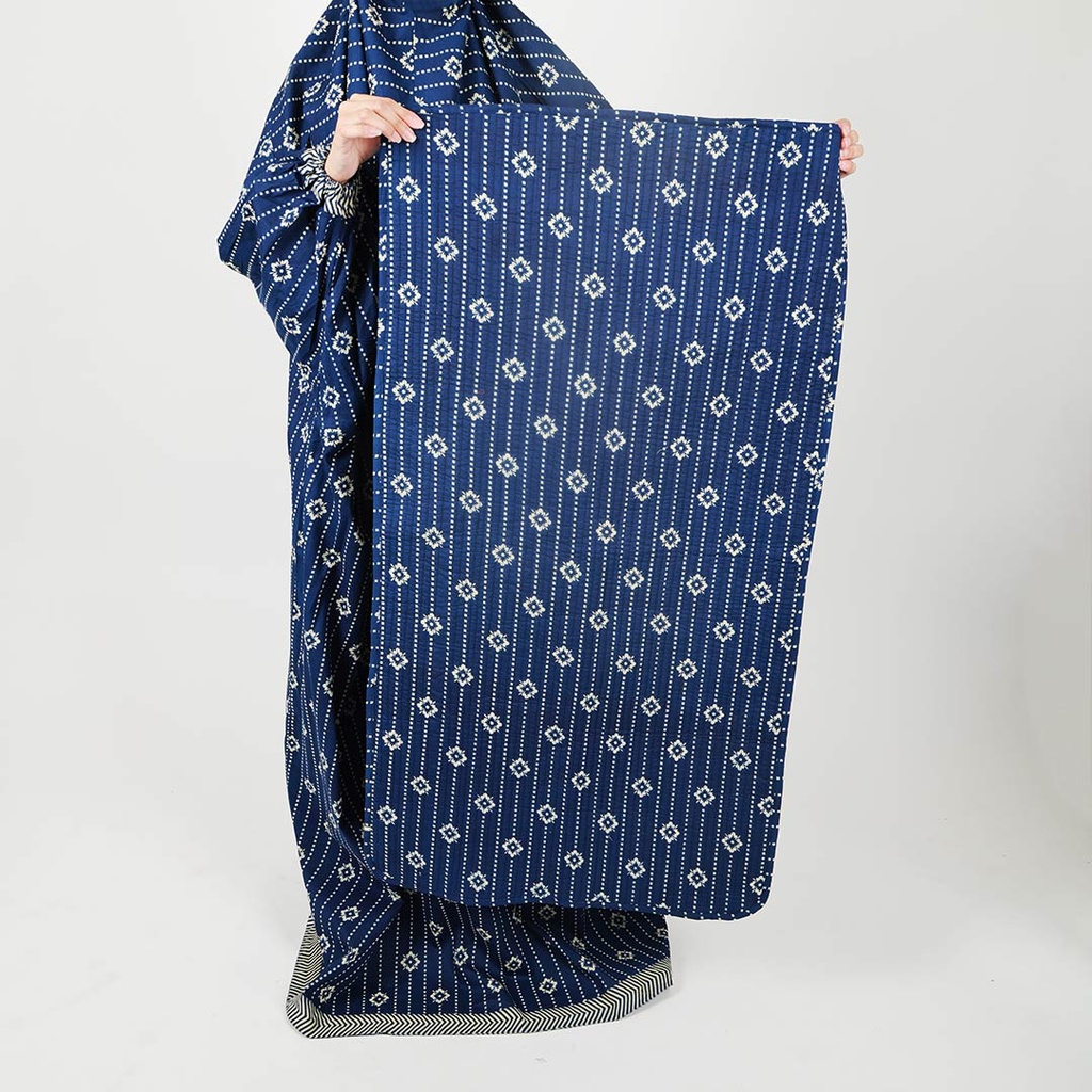 Floral Patterned Praying Set