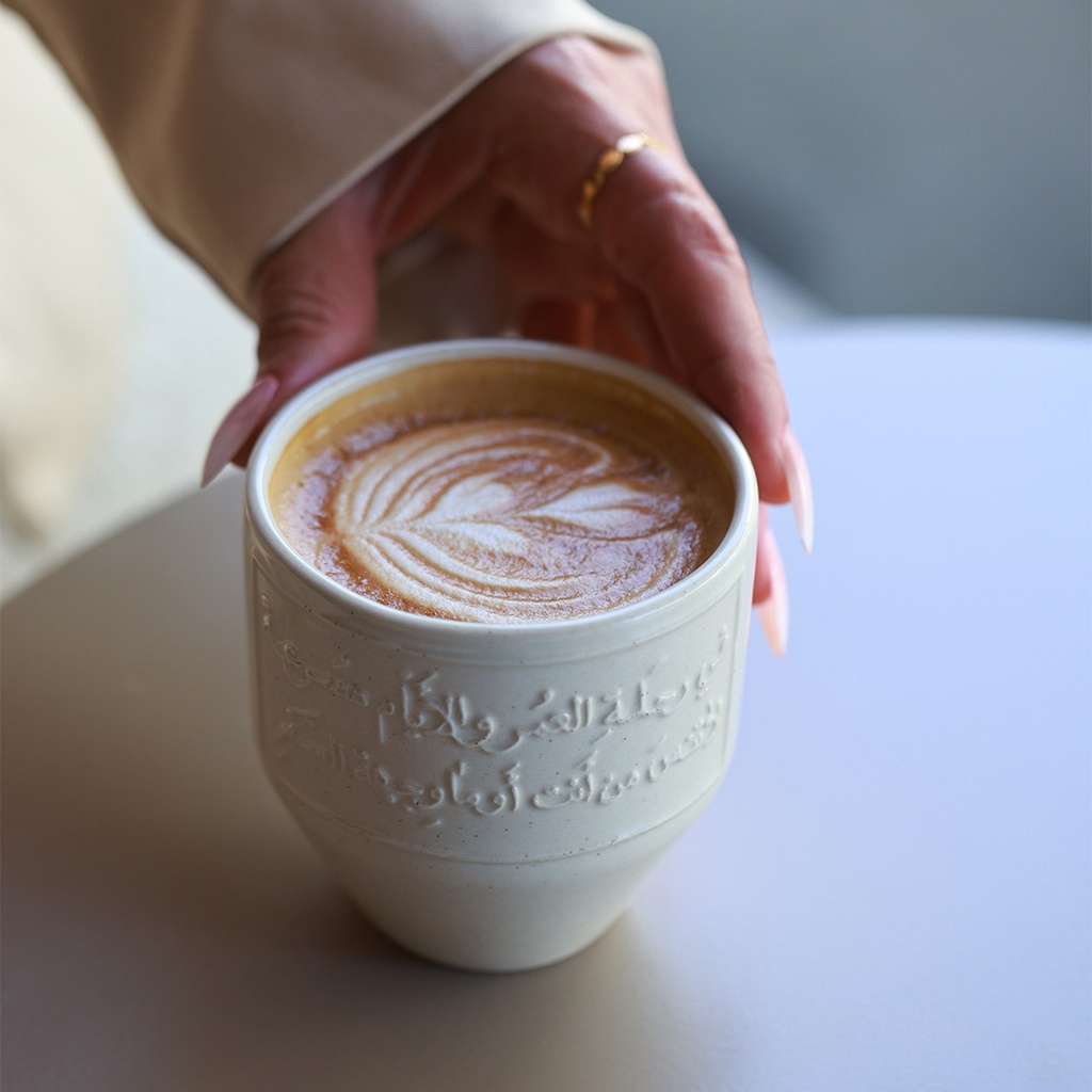 كوب فخار صناعة يدوية